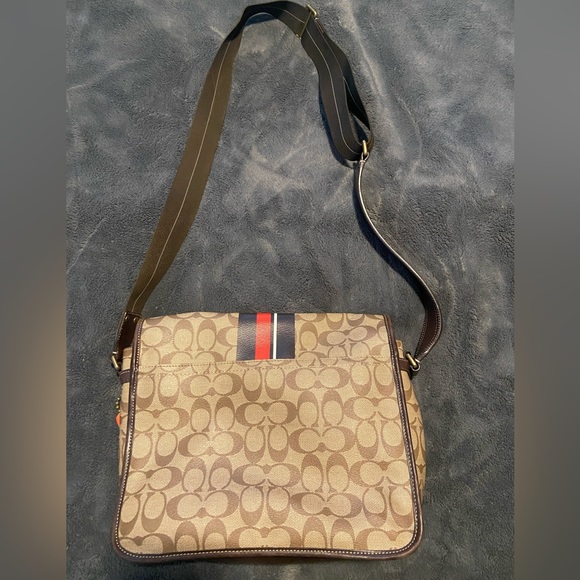 Coach Messenger Bag - Picture 4 of 5